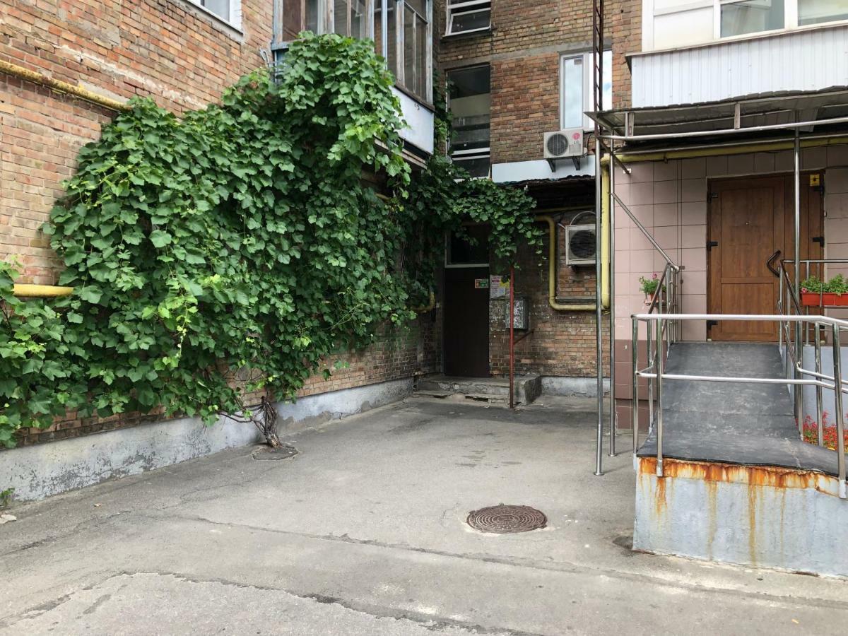 Hikkaduwa Hostel Kiew Exterior foto
